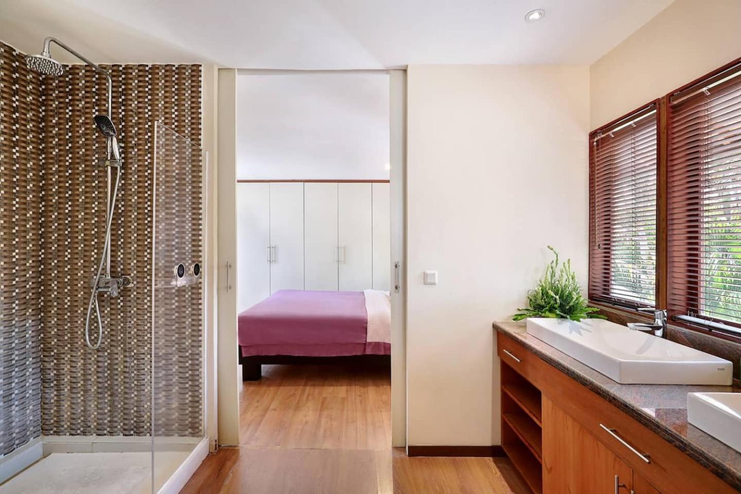 Super Value 4 Bedroom, Walk To Bintang Supermarket Seminyak Kültér fotó