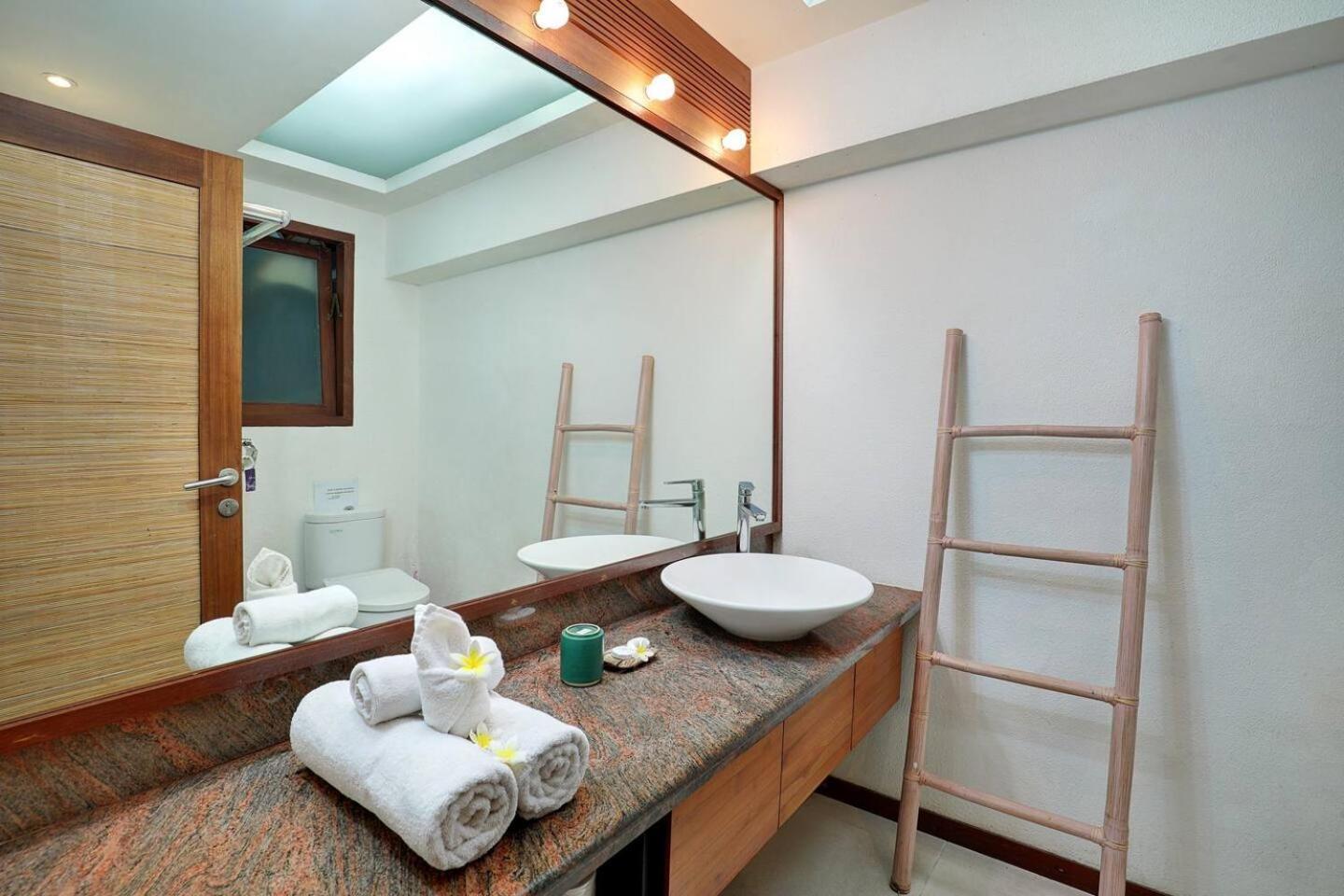 Super Value 4 Bedroom, Walk To Bintang Supermarket Seminyak Kültér fotó