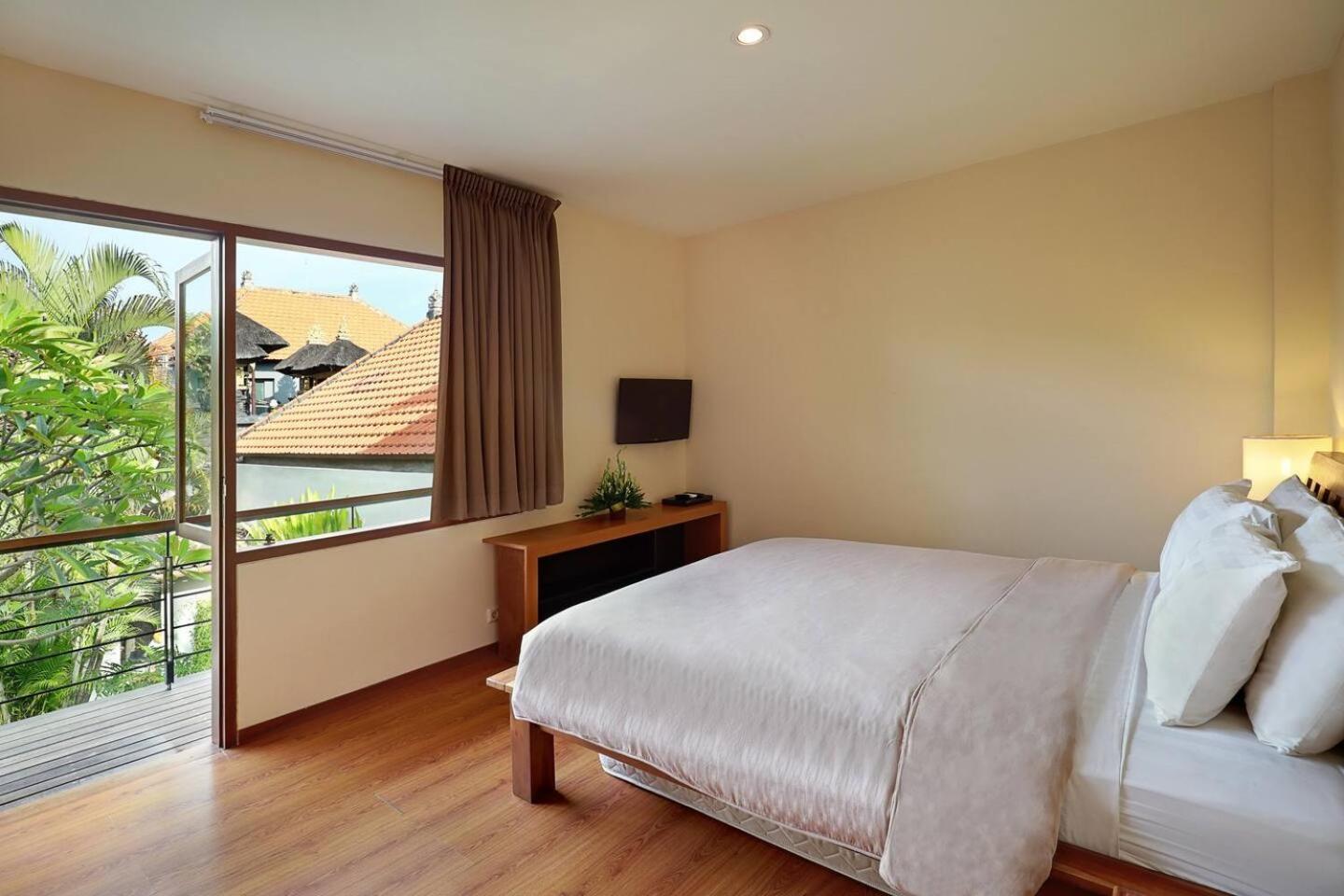 Super Value 4 Bedroom, Walk To Bintang Supermarket Seminyak Kültér fotó